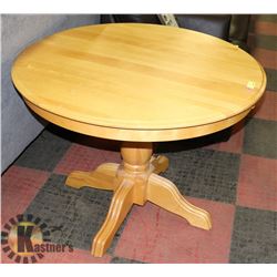 SOLID MAPLE TABLE, 40"X29.5".