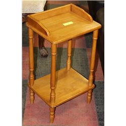 CORNER ACCENT TABLE, 14.5"X11.5"X26"