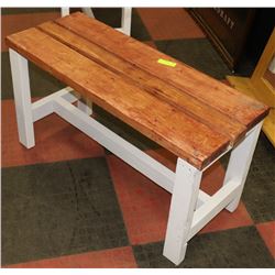 FARM STYLE WOOD BENCH.
