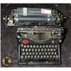 Image 1 : VINTAGE UNDERWOOD TYPEWRITER