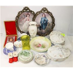 SHELF OF VINTAGE COLLECTIBLES INCL PRINCESS HOUSE