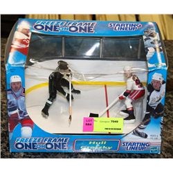 GRETZKY FREEZE FRAME ACTION FIGURE SET ON CHOICE