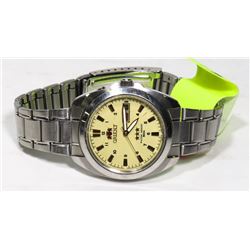 ORIENT AUTOMATIC WATCH-HAS SCRATCHES ON THE FACE