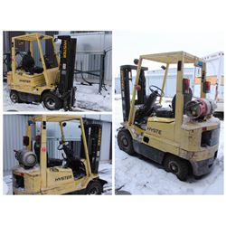 HYSTER 3-STAGE COMMERCIAL FORKLIFT