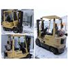 Image 1 : HYSTER 3-STAGE COMMERCIAL FORKLIFT