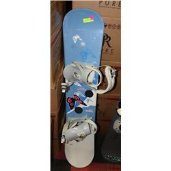 MOLE PAC CRUISING SNOWBOARD WITH BINDINGS.