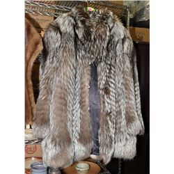 LADIES FUR JACKET SIZE UNKNOWN