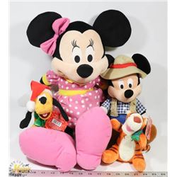 BOX W/WALT DISNEY TOYS - LARGE MINI