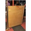 Image 1 : PROFESSIONAL PAPER CUTTER.