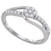 Image 1 : 10KT White Gold 0.25CTW DIAMOND FLOWER RING