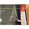 Image 2 : 9 FT. "VANCOUVER FIR" CHRISTMAS TREE