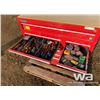 Image 10 : INTERNATIONAL TOOL CHEST & TOOLS