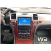 Image 8 : 2010 CADILLAC ESCALADE SUV