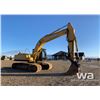 Image 2 : 2004 JOHN DEERE 270C LC HYDRAULIC EXCAVATOR