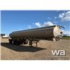 Image 2 : 1997 COLUMBIA TRIDEM WATER TRAILER