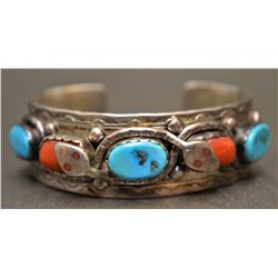 ZUNI INDIAN BRACELET (EFFIE CALAVAZA)