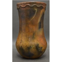 NAVAJO INDIAN POTTERY VASE