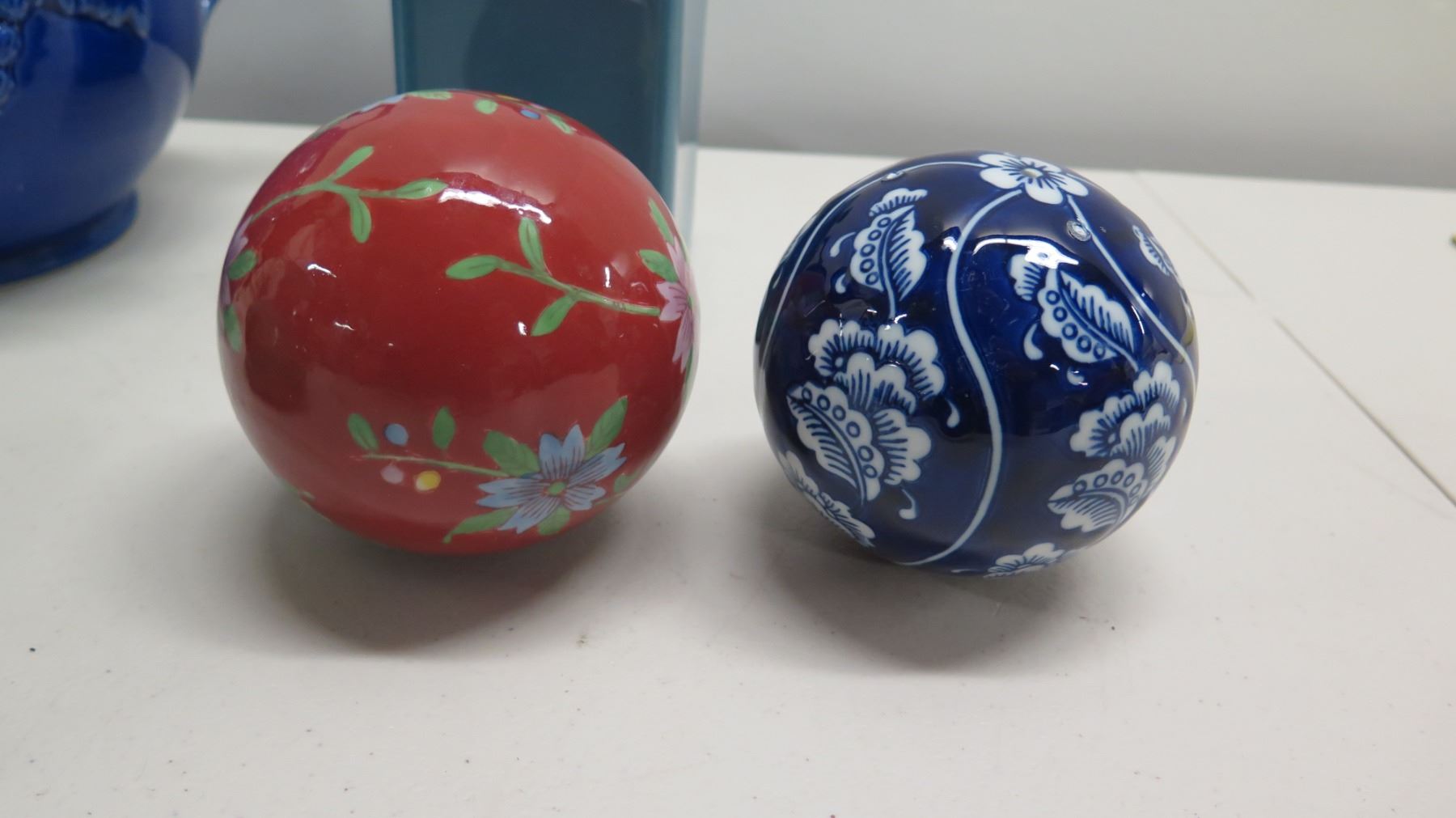 Qty 2 Decorative Glass Balls Green Glass Vase Square Vase