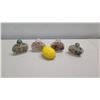 Image 2 : Qty 4 Vintage Glass Painted Chinese Snuff Bottles w/ Stoppers