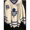 Image 2 : DARRYL SITTLER SIGNED MAPLE LEAFS HOCKEY JERSEY