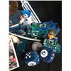 Image 2 : VANCOUVER CANUCKS FAN SOUVENIR LOT