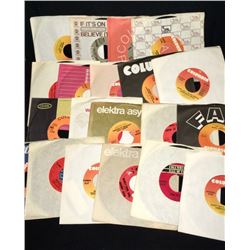 VINYL RECORD LOT (45's)