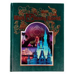  Walt Disney World  Souvenir Book.