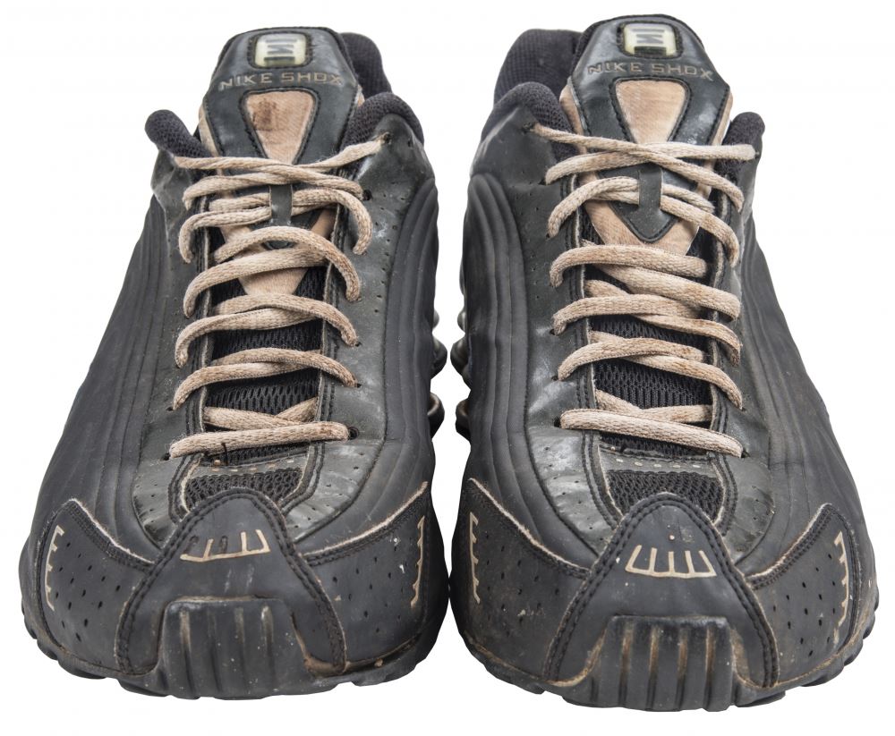 nike shox baseball cleats