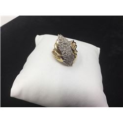 Ladies 1.0 carat diamond solitaire 10K gold cluster ring with apprasial certificate value $7900.00