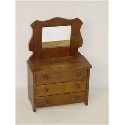 LATE 19TH-EARLY 20TH CENT. PINE 3 DRAWER DOLLS CH