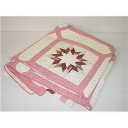 HAND STITCHED PINK & WHITE DIAMOND QUILT - SPOTTI