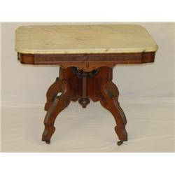 VICTORIAN WALNUT MARBLE TOP PARLOR TABL