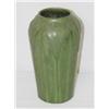 Image 1 : 7" HAMPSHIRE POTTERY MATTE GREEN VASE W