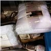 Image 2 : LOT OF NEW BEDDING AND COVERS