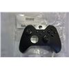 Image 2 : XBOX ONE ELITE WIRELESS CONTROLER BLACK NO BOX, STORE RETURN, UNTESTED