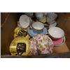 Image 2 : LOT OF CHINA CUPS AND SAUCERS