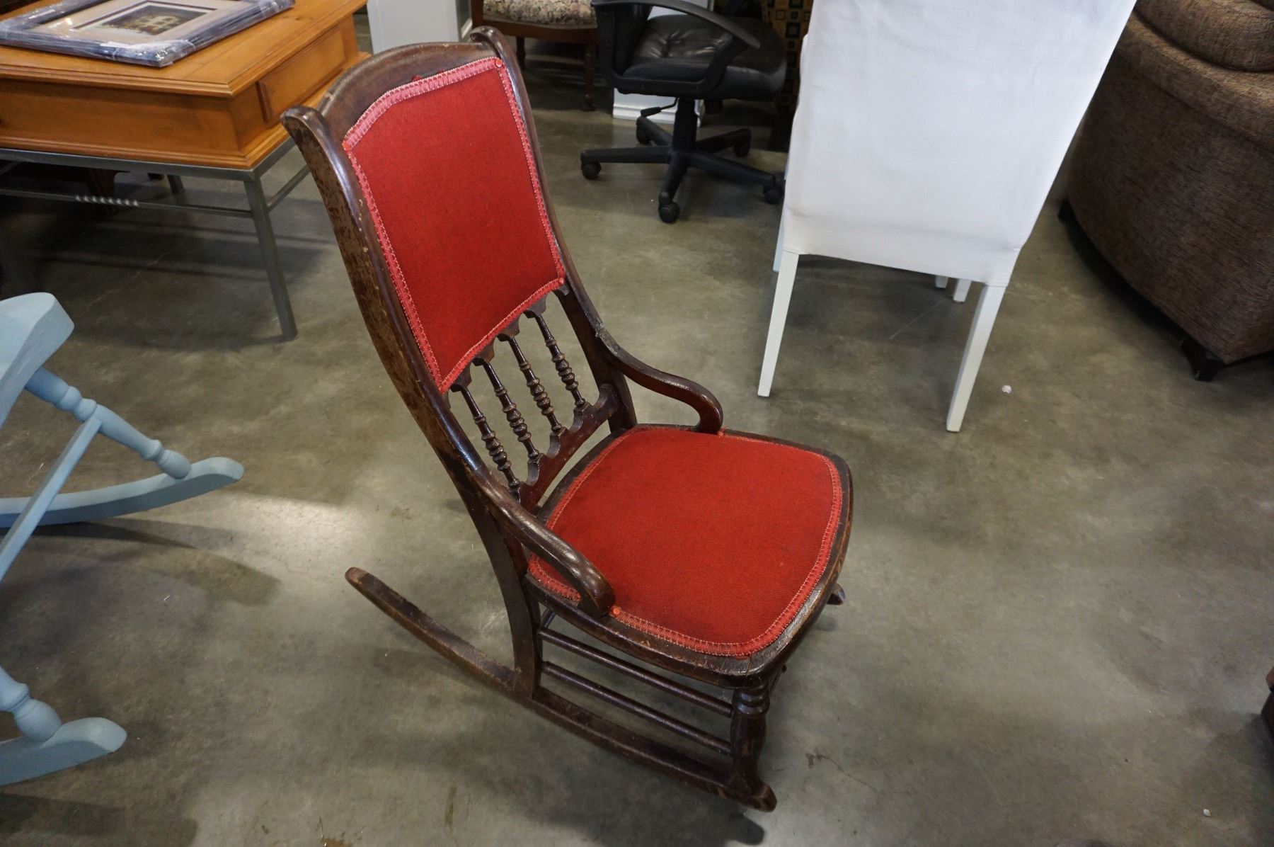 BROWN AND RED ROCKING CHAIR - Big Valley Auction