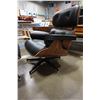 Image 2 : EAMES STYLE BLACK LEATHER SWIVEL CHAIR AND OTTOMAN