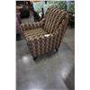 Image 2 : DESIGNER OCCASIONAL CHAIR