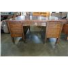 Image 2 : ANTIQUE OAK PEDESTLE DESK