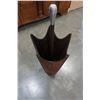 Image 2 : LEATHER UMBRELLA STAND