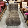 Image 2 : BROWN VELVET LOUNGE CHAIR
