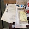 Image 2 : BOX OF HOCKEY CARDS