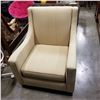 Image 2 : ACCENT CHAIR