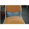 Image 2 : WHITE ROLLING OFFICE CHAIR