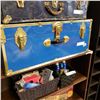 Image 1 : BLUE METAL VINTAGE TRUNK