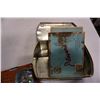 Image 3 : VINTAGE 1950S SPICA TRANSISTOR 6 PERSONAL RADIO W/ VINTAGE TINS
