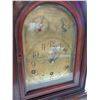 Image 2 : 1900 GERMAN EXCELCER CLOCK W/ KEY