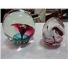 Image 2 : LOT OF ART GLASS PAPER WEIGHTS