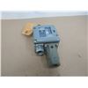 Image 2 : (3) SQUARE D ADW382 IDUSTRIAL PRESSURE SWITCH